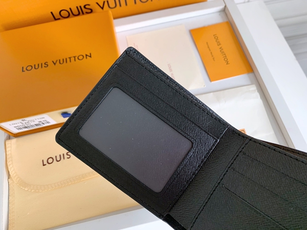 LVコピーウォレット角部分ディテール